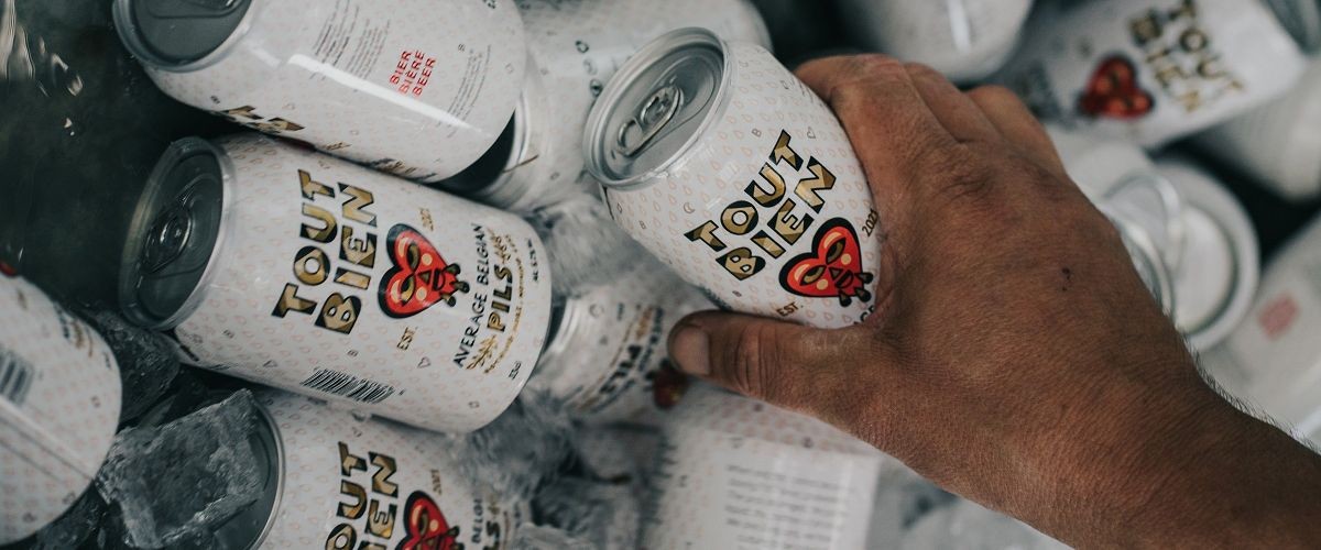 Belgisch internetfenomeen lanceert eigen pils onder de vleugels van Jet Import